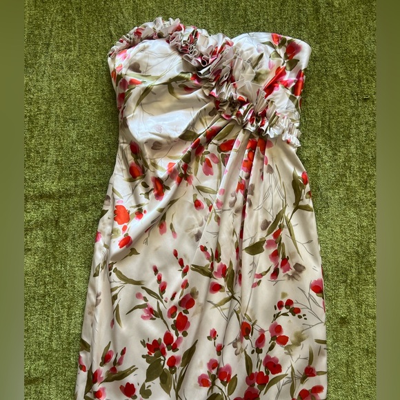 Maggie London Strapless Floral Dress - Picture 2 of 13
